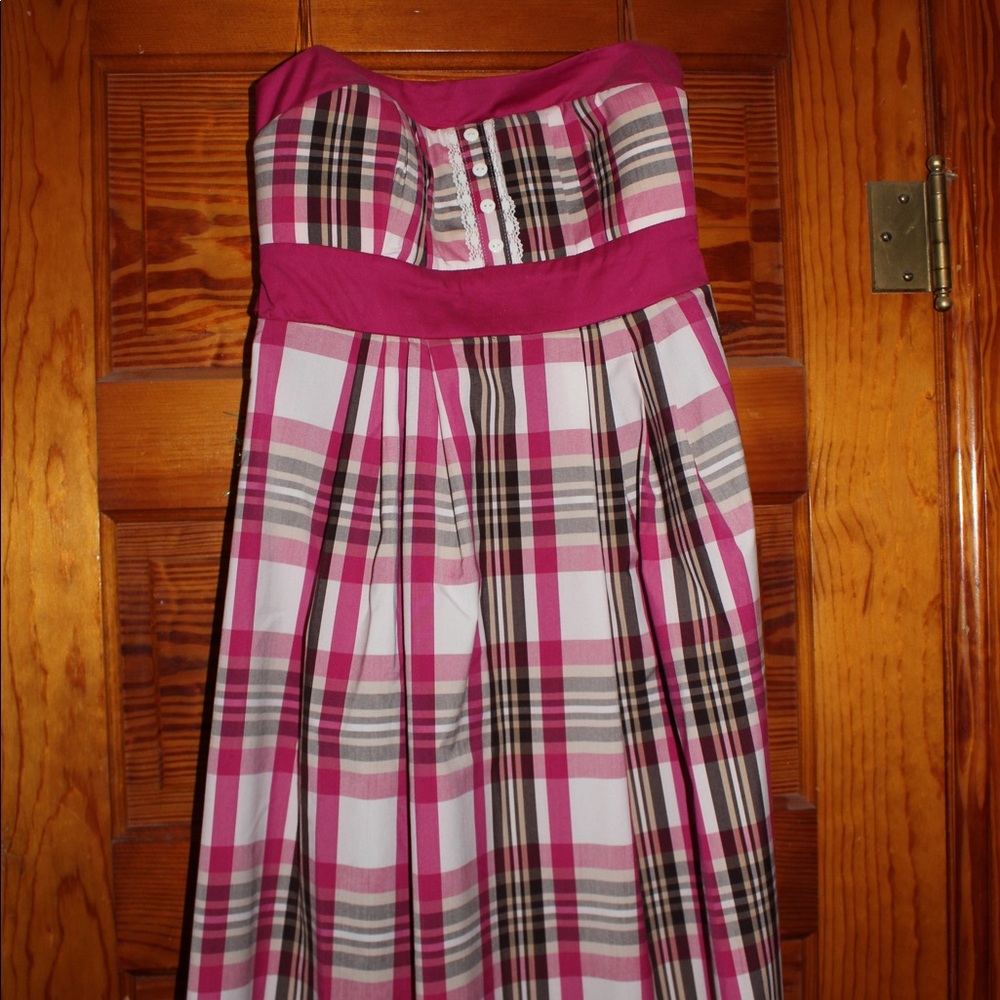 Pink plaid strapless dress